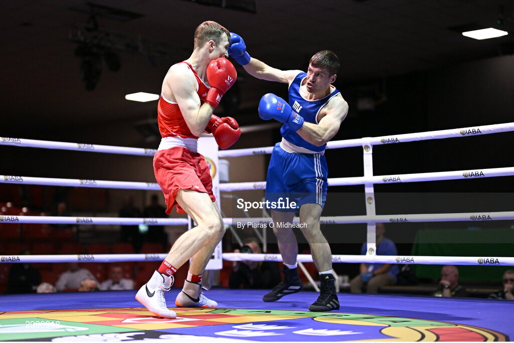 13 November 2024; Jack Brady of Crumlin BC Dublin, right, in action against Gavin Rafferty of Dublin Docklands BC during the 75kg semi-final bout at the IABA National Elite Boxing Championships 2025 Finals at the National Boxing Stadium in Dublin. Photo by Piaras Ó Mídheach/Sportsfile