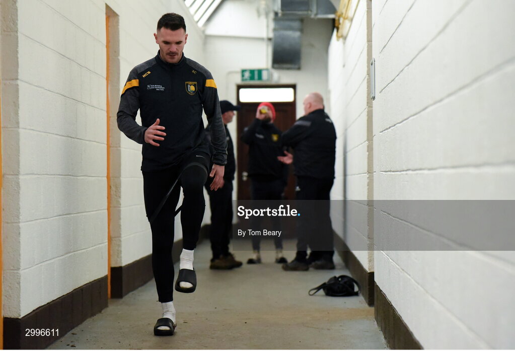 17 November 2024; Shane Clavin of Castletown Geoghegan warms up before the AIB Leinster GAA Senior Club Hurling Championship quarter-final match between Castletown Geoghegan and Thomastown at TEG Cusack Park in Mullingar, Westmeath. Photo by Tom Beary/Sportsfile