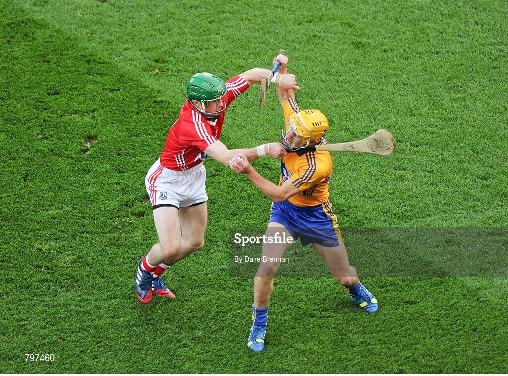 28 September 2013; Colm Galvin, Clare, in action against Daniel Kearney, Cork. GAA Hurling All-Ireland Senior Championship Final Replay, Cork v Clare, Croke Park, Dublin. Picture credit: Daire Brennan / SPORTSFILE