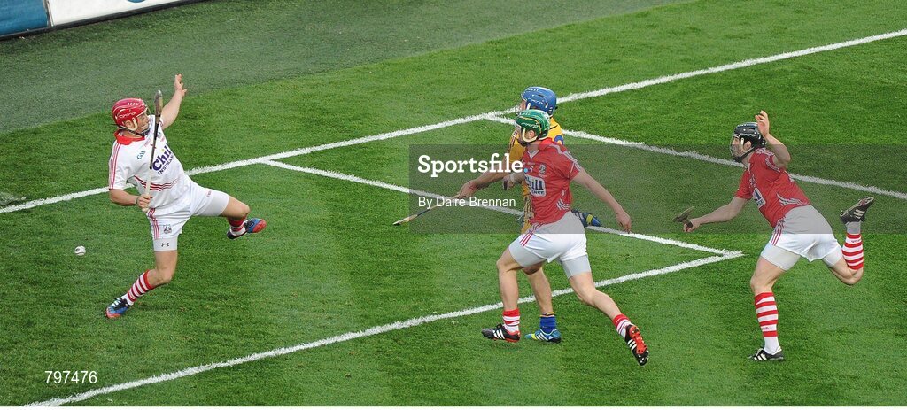 28 September 2013; Shane O'Donnell, Clare, scores his side's third goal. GAA Hurling All-Ireland Senior Championship Final Replay, Cork v Clare, Croke Park, Dublin. Picture credit: Daire Brennan / SPORTSFILE