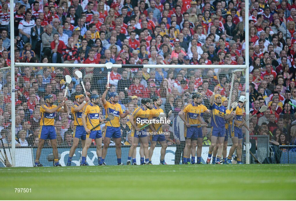 28 September 2013; Twelve Clare players defend against Anthony Nash's free that was converted for Cork's first goal in the first half. GAA Hurling All-Ireland Senior Championship Final Replay, Cork v Clare, Croke Park, Dublin. Picture credit: Brendan Moran / SPORTSFILE