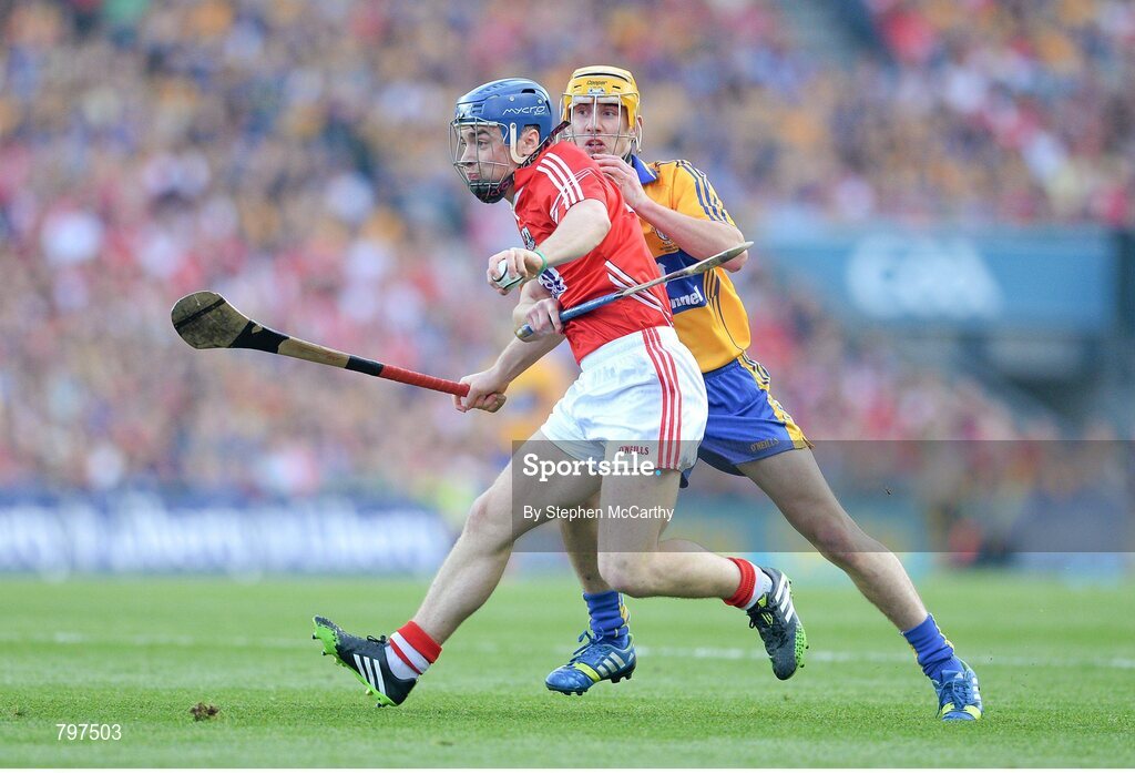 28 September 2013; Conor O'Sullivan, Cork, in action against Colm Galvin, Clare. GAA Hurling All-Ireland Senior Championship Final Replay, Cork v Clare, Croke Park, Dublin. Picture credit: Stephen McCarthy / SPORTSFILE