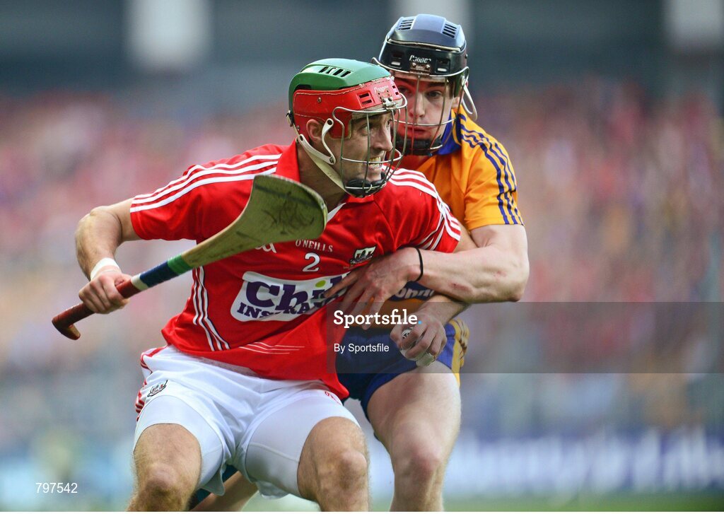 28 September 2013; Stephen McDonnell, Cork, in action against Tony Kelly, Clare. GAA Hurling All-Ireland Senior Championship Final Replay, Cork v Clare, Croke Park, Dublin. Photo by Sportsfile