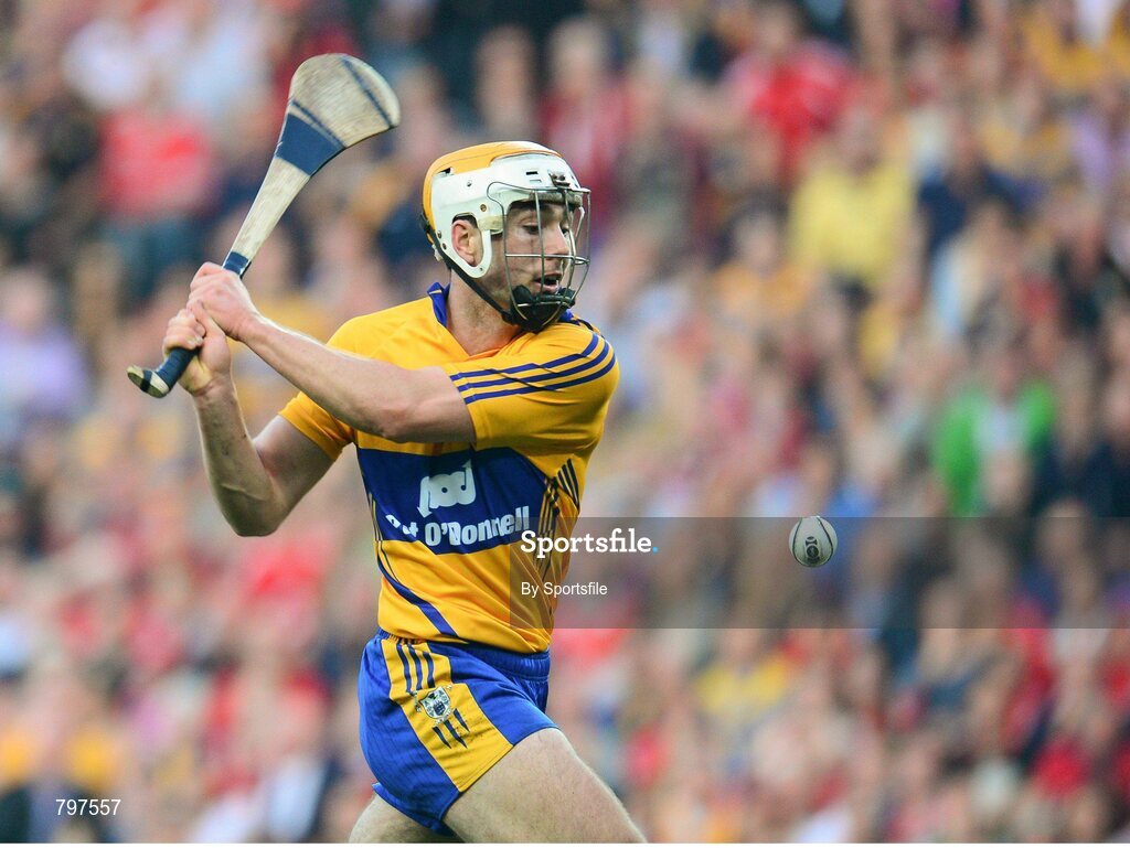 28 September 2013; Conor McGrath, Clare, shoots to score his side's fourth goal. GAA Hurling All-Ireland Senior Championship Final Replay, Cork v Clare, Croke Park, Dublin. Photo by Sportsfile