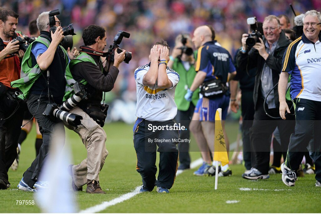28 September 2013; Clare manager Davy Fitzgerald celebrates after his side's victory. GAA Hurling All-Ireland Senior Championship Final Replay, Cork v Clare, Croke Park, Dublin. Picture credit: Stephen McCarthy / SPORTSFILE