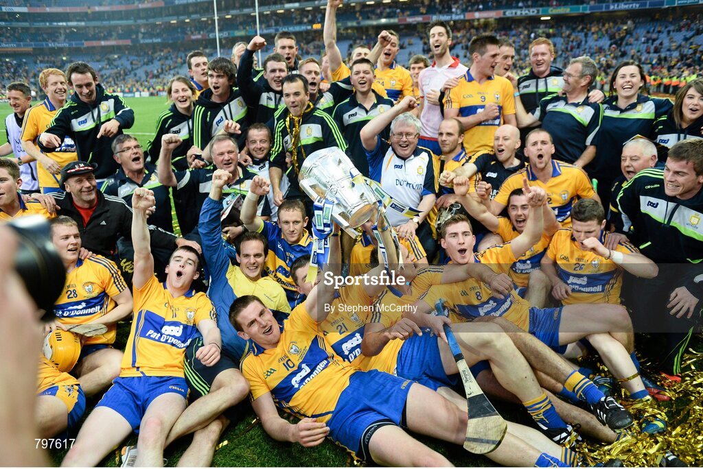 28 September 2013; Clare celebrate with the Liam MacCarthy cup after their side's victory. GAA Hurling All-Ireland Senior Championship Final Replay, Cork v Clare, Croke Park, Dublin. Picture credit: Stephen McCarthy / SPORTSFILE