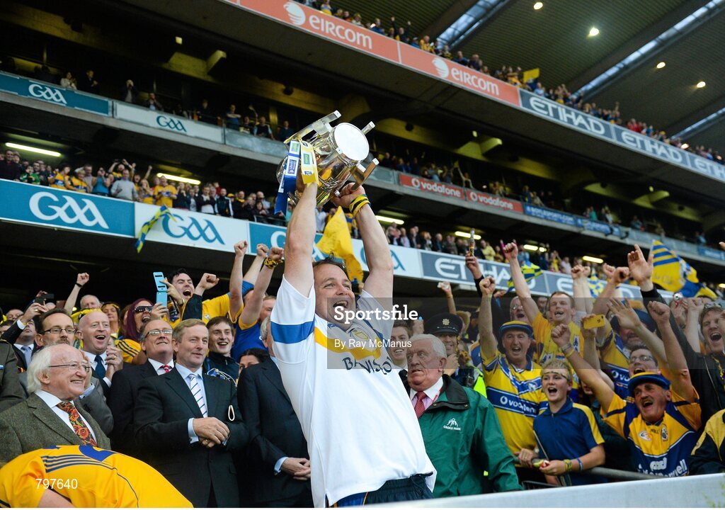 28 September 2013; Clare manager Davy Fitzgerald lifts the Liam MacCarthy cup. GAA Hurling All-Ireland Senior Championship Final Replay, Cork v Clare, Croke Park, Dublin. Picture credit: Ray McManus / SPORTSFILE