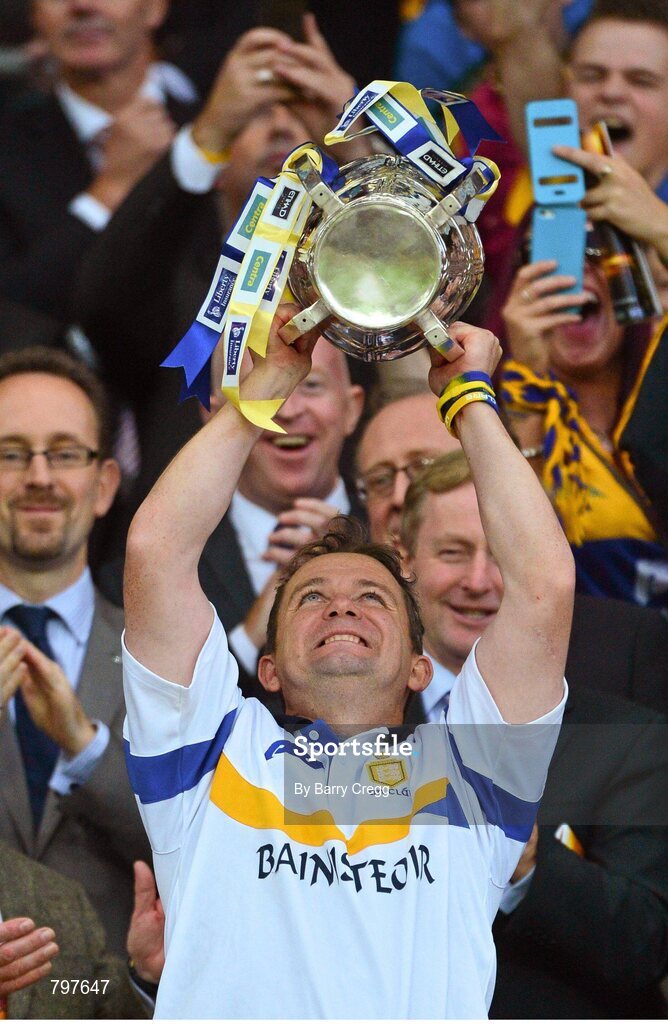 28 September 2013; Clare manager Davy Fitzgerald lifts the Liam MacCarthy cup. GAA Hurling All-Ireland Senior Championship Final Replay, Cork v Clare, Croke Park, Dublin. Picture credit: Barry Cregg / SPORTSFILE