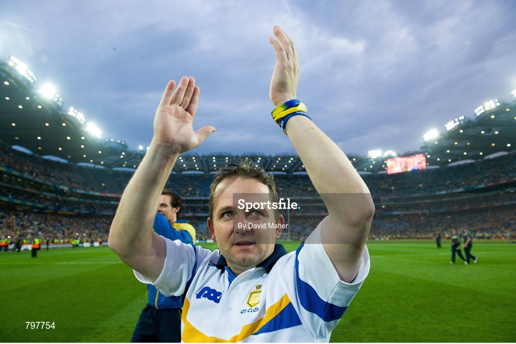 28 September 2013; Clare manager Davy Fitzgerald celebrates at the end of the game. GAA Hurling All-Ireland Senior Championship Final Replay, Cork v Clare, Croke Park, Dublin. Picture credit: David Maher / SPORTSFILE