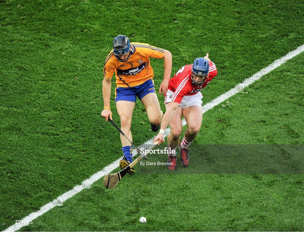 28 September 2013; Patrick Horgan, Cork, in action against David McInerney, Clare. GAA Hurling All-Ireland Senior Championship Final Replay, Cork v Clare, Croke Park, Dublin. Picture credit: Daire Brennan / SPORTSFILE