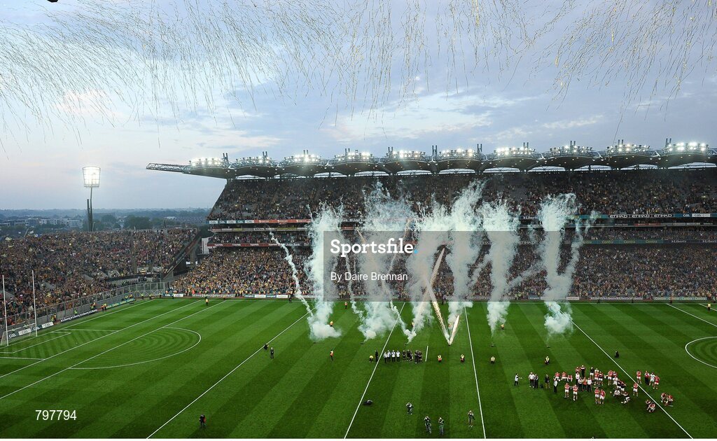 28 September 2013; Fireworks and streamers go off as Clare captain Patrick Donnellan lifts the Liam MacCarthy cup. GAA Hurling All-Ireland Senior Championship Final Replay, Cork v Clare, Croke Park, Dublin. Picture credit: Daire Brennan / SPORTSFILE