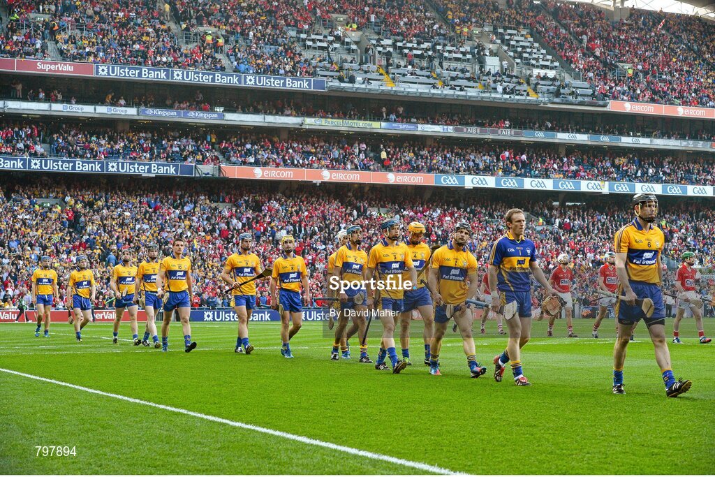 28 September 2013; The Clare team during the parade. GAA Hurling All-Ireland Senior Championship Final Replay, Cork v Clare, Croke Park, Dublin. Picture credit: David Maher / SPORTSFILE