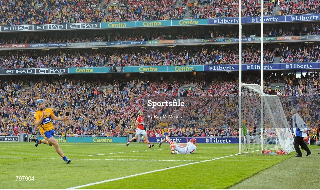 28 September 2013; Shane O'Donnell, Clare, celebrates after scoring his sides first goal of the game. GAA Hurling All-Ireland Senior Championship Final Replay, Cork v Clare, Croke Park, Dublin. Picture credit: Ray McManus / SPORTSFILE