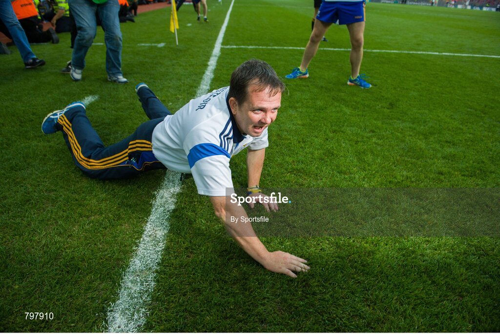 28 September 2013; Clare manager Davy Fitzgerald celebrates at the final whistle. GAA Hurling All-Ireland Senior Championship Final Replay, Cork v Clare, Croke Park, Dublin. Photo by Sportsfile
