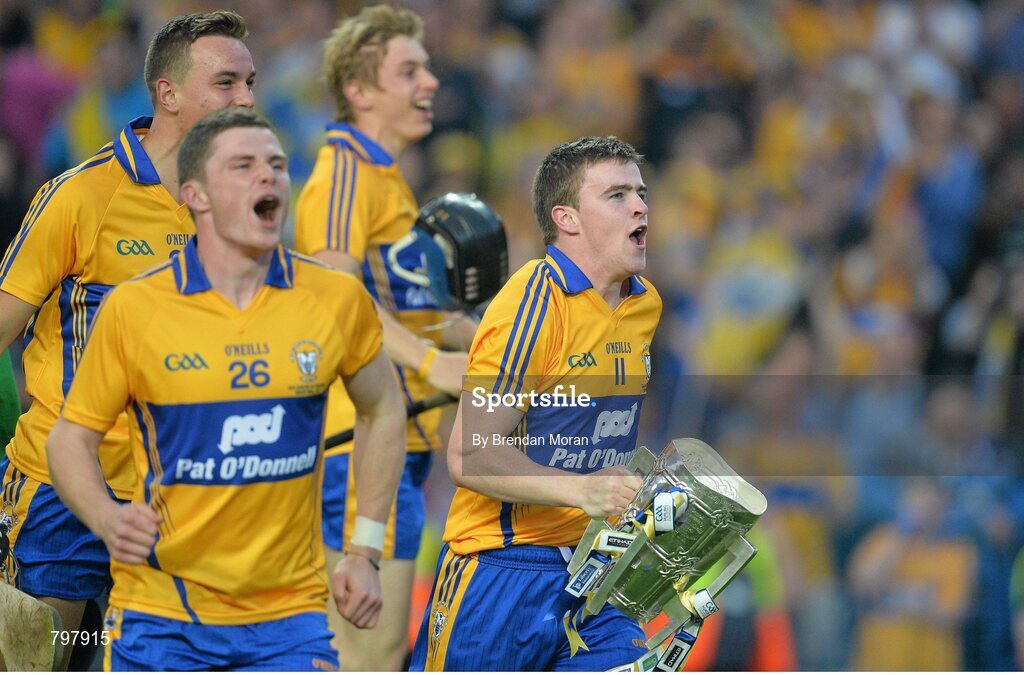 28 September 2013; Tony Kelly, Clare, and his team-mates celebrate with the Liam MacCarthy cup after the game. GAA Hurling All-Ireland Senior Championship Final Replay, Cork v Clare, Croke Park, Dublin. Picture credit: Brendan Moran / SPORTSFILE