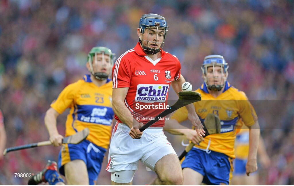 28 September 2013; Christopher Joyce, Cork, in action against Cathal McInerney, left, and Pádraic Collins, Clare. GAA Hurling All-Ireland Senior Championship Final Replay, Cork v Clare, Croke Park, Dublin. Picture credit: Brendan Moran / SPORTSFILE