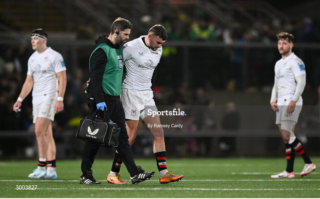 29 November 2024; Ben Moxham of Ulster leaves the pitch with an injury during the United Rugby Championship match between Ulster and Leinster at Kingspan Stadium in Belfast. Photo by Ramsey Cardy/Sportsfile