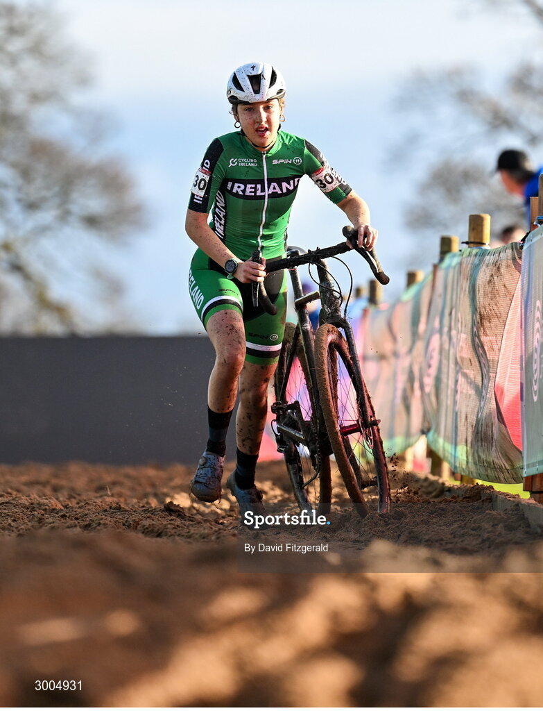 1 December 2024; Aoife O'Donovan of Ireland during the Women's U19 race at the UCI Cyclo-cross World Cup on the Sport Ireland Campus in Dublin. Photo by David Fitzgerald/Sportsfile Photo by David Fitzgerald/Sportsfile