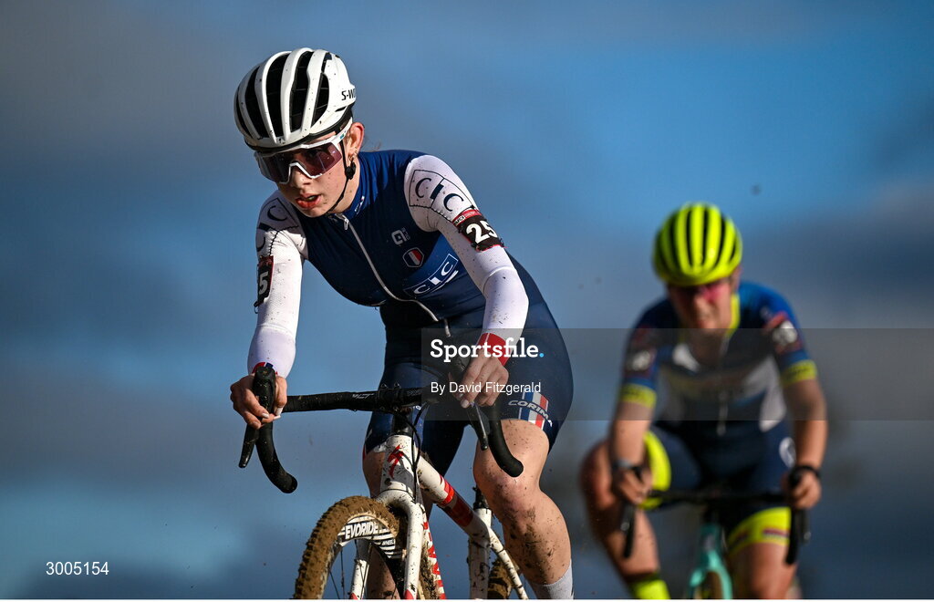 1 December 2024; Amandine Muller of France during the Women's Elite race at the UCI Cyclo-cross World Cup on the Sport Ireland Campus in Dublin. Photo by David Fitzgerald/Sportsfile