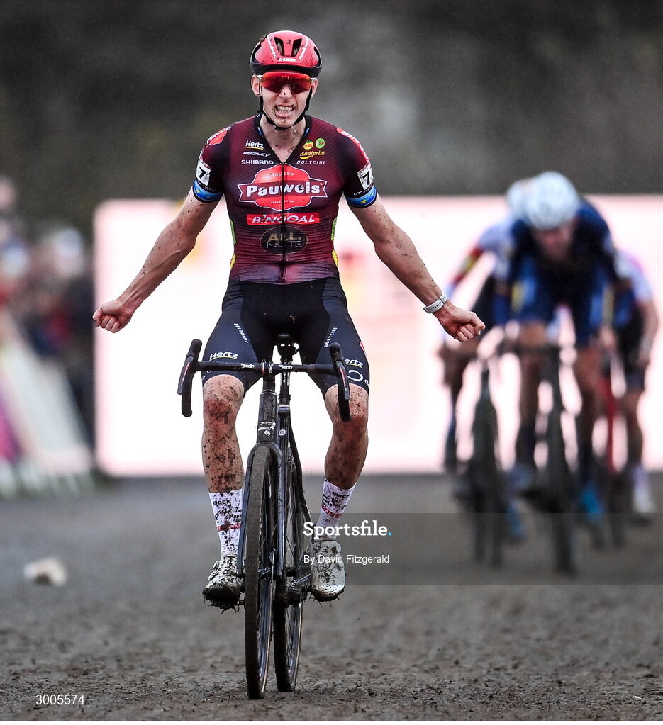 1 December 2024; Michael Vanthourenhout of Belgium celebrates winning the Men's Elite race at the UCI Cyclo-cross World Cup on the Sport Ireland Campus in Dublin. Photo by David Fitzgerald/Sportsfile