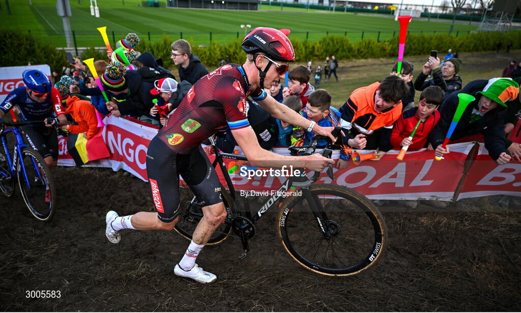 1 December 2024; Michael Vanthourenhout of Belgium, right, and Pim Ronhaar of Netherlands during the Men's Elite race at the UCI Cyclo-cross World Cup on the Sport Ireland Campus in Dublin. Photo by David Fitzgerald/Sportsfile