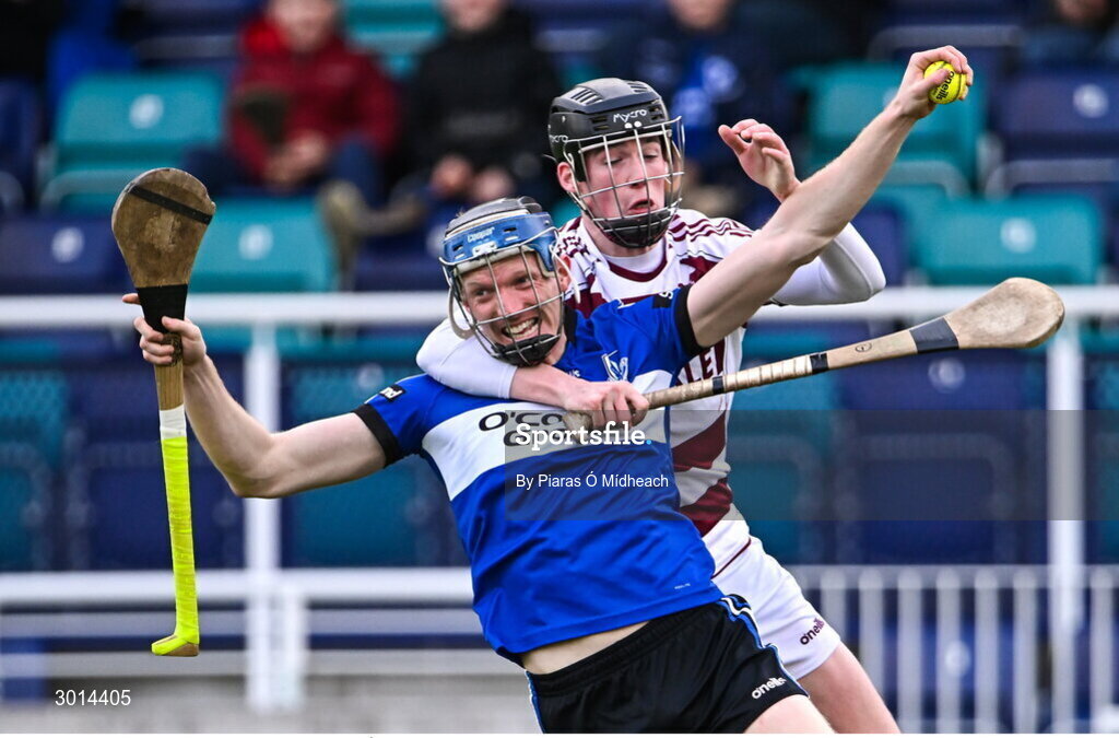 15 December 2024; Cian Darcy of Sarsfields in action against Ruairí Ó Mianáin of Slaughtneil during the AIB GAA Hurling All-Ireland Senior Club Championship semi-final match between Sarsfields of Cork and Slaughtneil of Derry at Cedral St Conleth's Park in Newbridge, Kildare. Photo by Piaras Ó Mídheach/Sportsfile