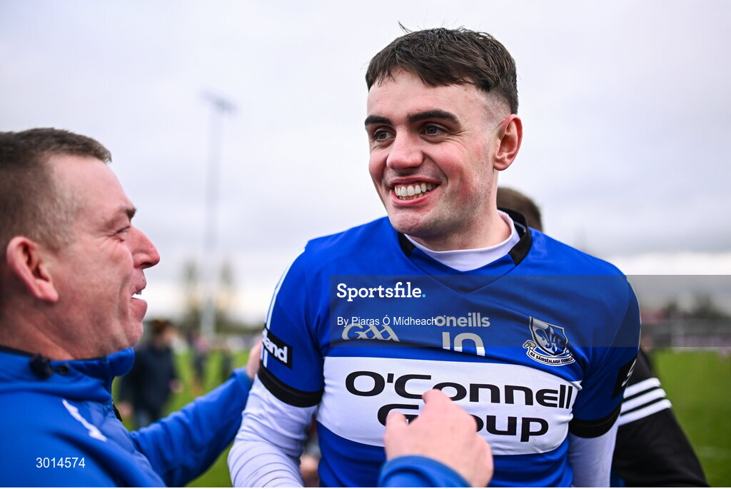 15 December 2024; James Sweeney of Sarsfields celebrates after his side's victory in the AIB GAA Hurling All-Ireland Senior Club Championship semi-final match between Sarsfields of Cork and Slaughtneil of Derry at Cedral St Conleth's Park in Newbridge, Kildare. Photo by Piaras Ó Mídheach/Sportsfile