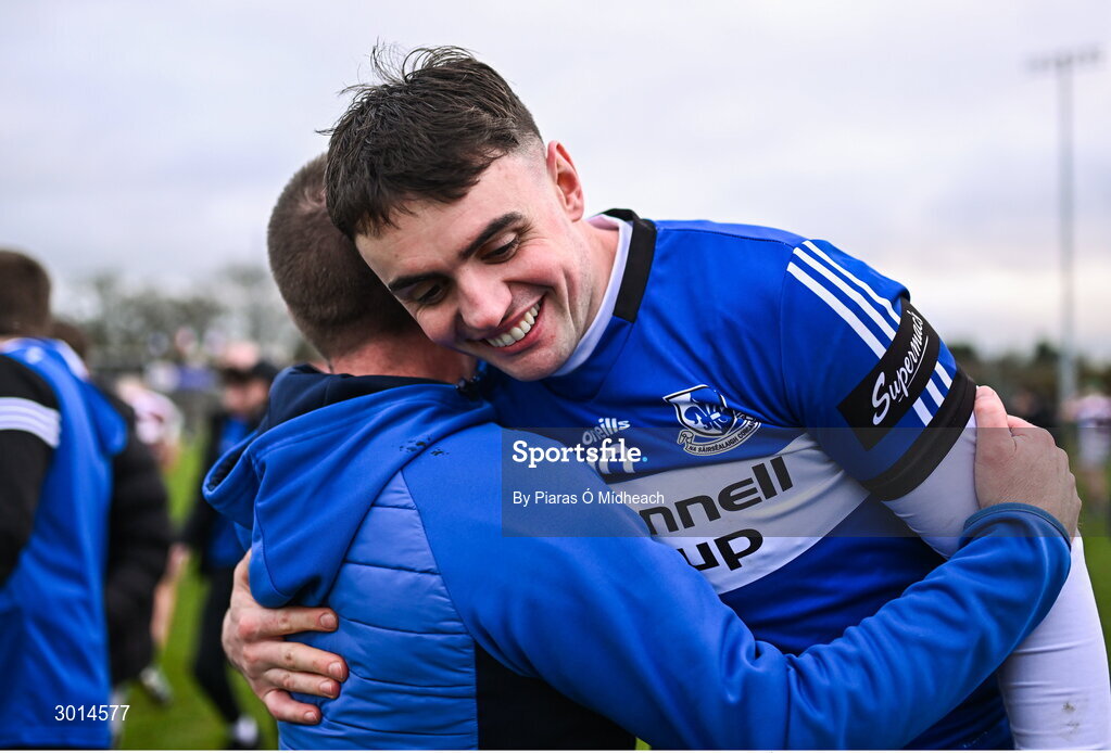 15 December 2024; James Sweeney of Sarsfields celebrates after his side's victory in the AIB GAA Hurling All-Ireland Senior Club Championship semi-final match between Sarsfields of Cork and Slaughtneil of Derry at Cedral St Conleth's Park in Newbridge, Kildare. Photo by Piaras Ó Mídheach/Sportsfile