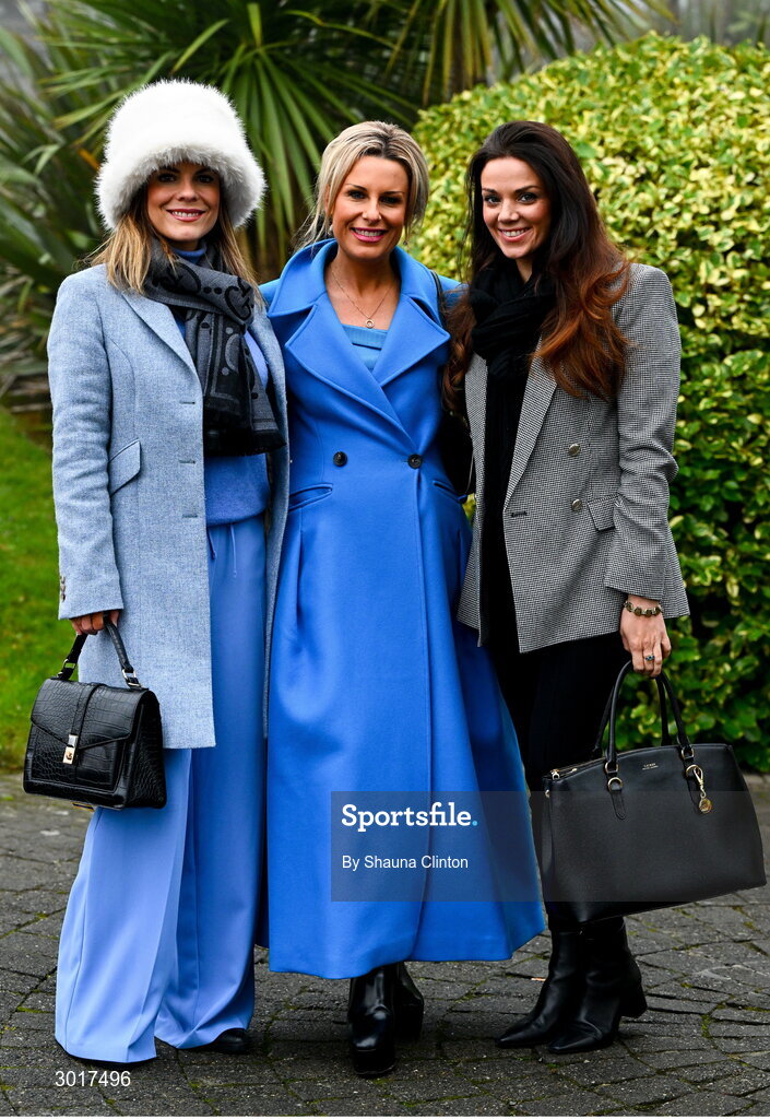 26 December 2024; Racegoers, from left, Avila Lipsett, Sarah Lipsett and Elaine Stenson from Dublin on day one of the Leopardstown Christmas Festival at Leopardstown Racecourse in Dublin. Photo by Shauna Clinton/Sportsfile