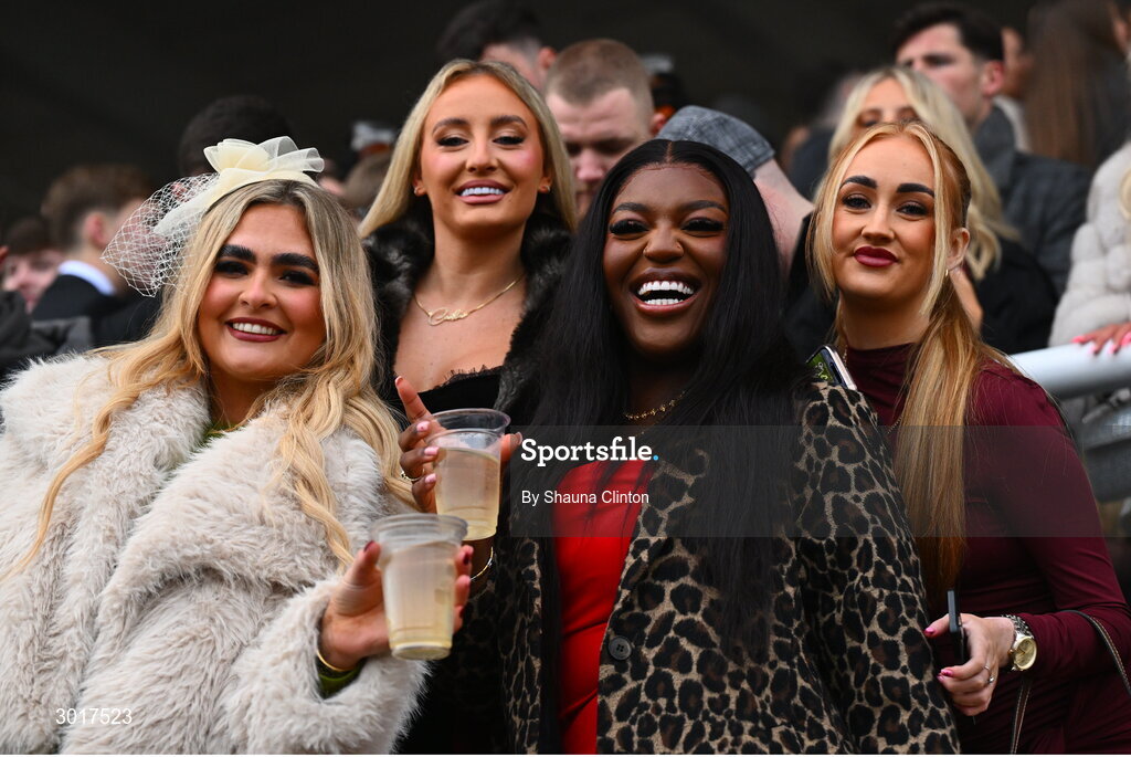 26 December 2024; Racegoers during day one of the Leopardstown Christmas Festival at Leopardstown Racecourse in Dublin. Photo by Shauna Clinton/Sportsfile