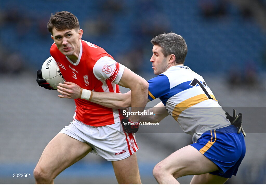 19 January 2025; Michael Fitzsimons of Cuala in action against Thomas Canavan of Errigal Ciarán during the AIB GAA Football All-Ireland Senior Club Championship final match between Cuala and Errigal Ciarán at Croke Park in Dublin. Photo by Piaras Ó Mídheach/Sportsfile