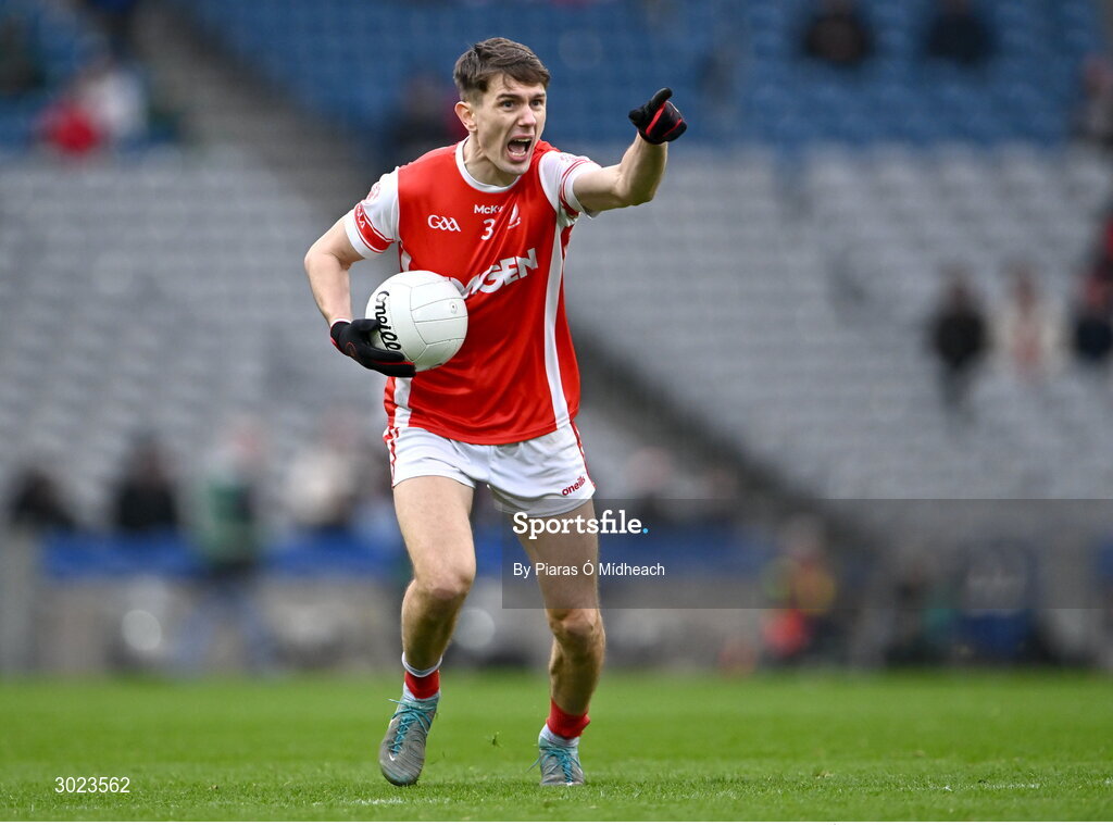 19 January 2025; Michael Fitzsimons of Cuala urges team-mates to make a run for his pass during the AIB GAA Football All-Ireland Senior Club Championship final match between Cuala and Errigal Ciarán at Croke Park in Dublin. Photo by Piaras Ó Mídheach/Sportsfile