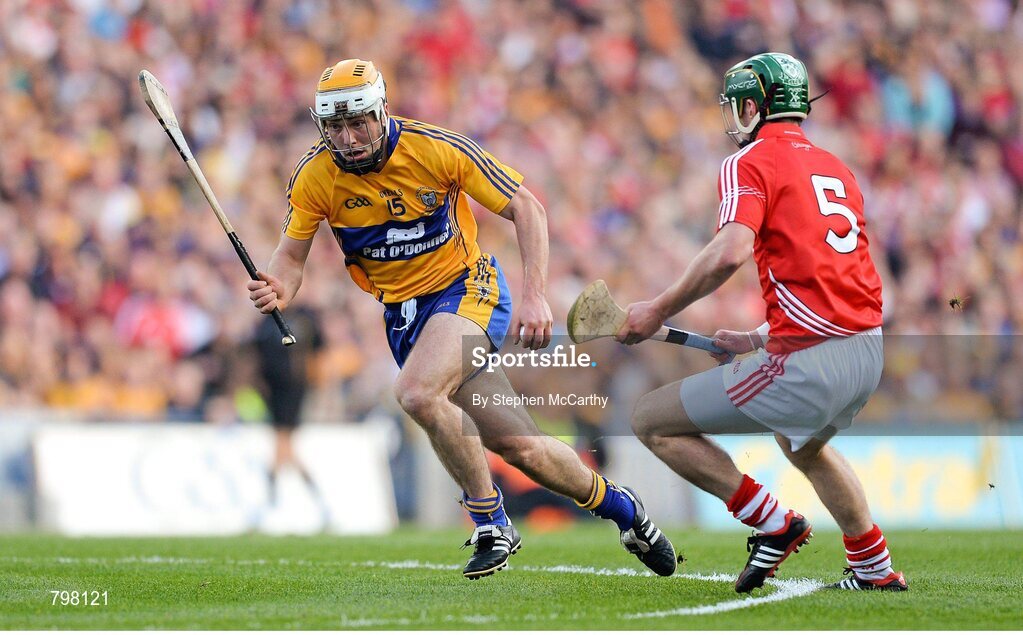 28 September 2013; Conor McGrath, Clare, in action against Brian Murphy, Cork. GAA Hurling All-Ireland Senior Championship Final Replay, Cork v Clare, Croke Park, Dublin. Picture credit: Stephen McCarthy / SPORTSFILE