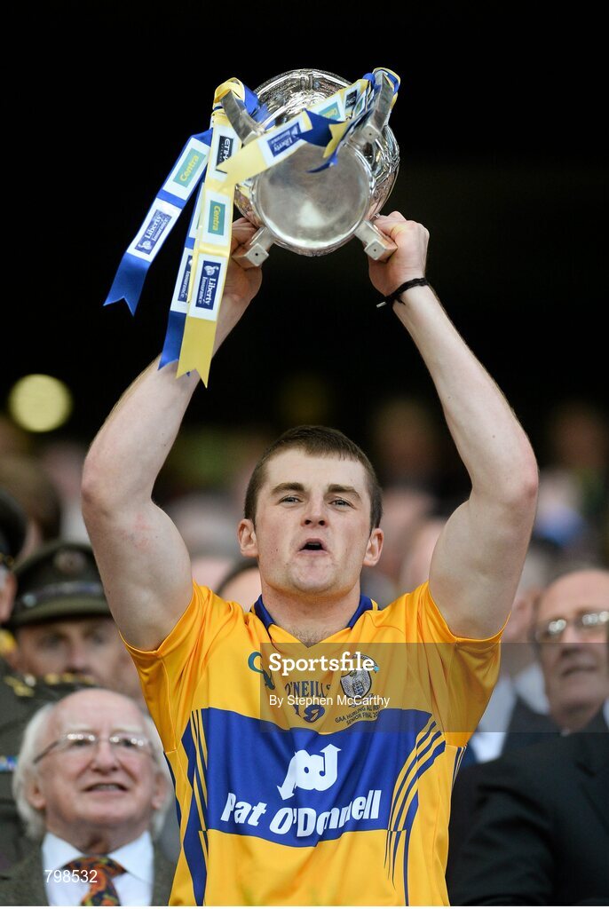 28 September 2013; Seadna Morey, Clare, lifts the Liam MacCarthy cup. GAA Hurling All-Ireland Senior Championship Final Replay, Cork v Clare, Croke Park, Dublin. Picture credit: Stephen McCarthy / SPORTSFILE