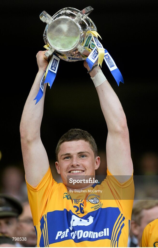 28 September 2013; Paul Flanagan, Clare, lifts the Liam MacCarthy cup. GAA Hurling All-Ireland Senior Championship Final Replay, Cork v Clare, Croke Park, Dublin. Picture credit: Stephen McCarthy / SPORTSFILE