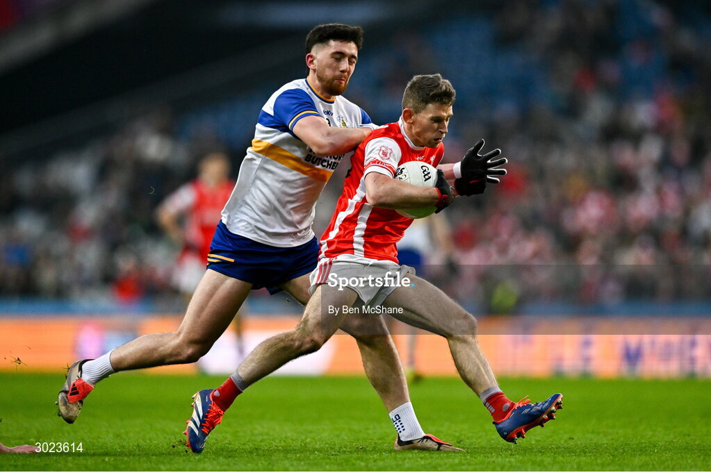 19 January 2025; Luke Keating of Cuala in action against Joe Oguz of Errigal Ciarán during the AIB GAA Football All-Ireland Senior Club Championship final match between Cuala and Errigal Ciarán at Croke Park in Dublin. Photo by Ben McShane/Sportsfile