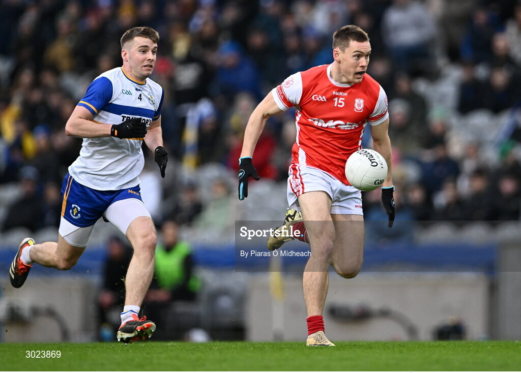 19 January 2025; Con O'Callaghan of Cuala gets away from Conor Quinn of Errigal Ciarán during the AIB GAA Football All-Ireland Senior Club Championship final match between Cuala and Errigal Ciarán at Croke Park in Dublin. Photo by Piaras Ó Mídheach/Sportsfile