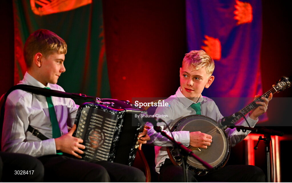 25 January 2025; The Teampall Doire Fr. Kenyon CLG team, including Tadhg Murphy, Donnacha Browne, Benji Browne, Daithi Kenedy and Olivia Tarrant, representing Tipperary and Munster, in the Ceol Uirlise competition during the Scór na nÓg 2024-25 All-Ireland Finals at the Hillgrove Hotel, Monaghan. Photo by Shauna Clinton/Sportsfile