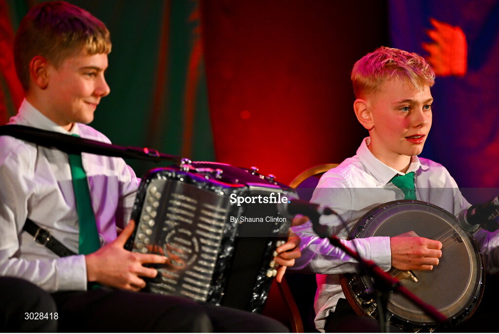 25 January 2025; The Teampall Doire Fr. Kenyon CLG team, including Tadhg Murphy, Donnacha Browne, Benji Browne, Daithi Kenedy and Olivia Tarrant, representing Tipperary and Munster, in the Ceol Uirlise competition during the Scór na nÓg 2024-25 All-Ireland Finals at the Hillgrove Hotel, Monaghan. Photo by Shauna Clinton/Sportsfile