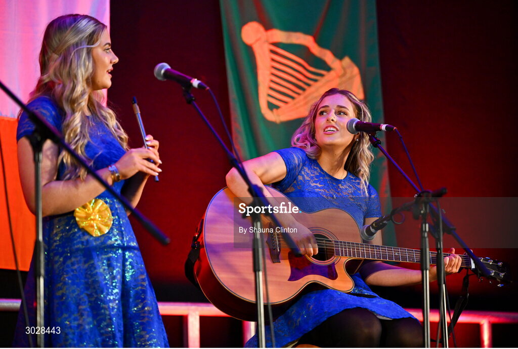 25 January 2025; The Gleann Fleisce team, including Aoise O Donoghue, Muireann Healy, Abbey Cronin, Cliona Moynihan and Patrick Mullane, representing Kerry and Munster, in the Bailéad-Ghrúpa competition during the Scór na nÓg 2024-25 All-Ireland Finals at the Hillgrove Hotel, Monaghan. Photo by Shauna Clinton/Sportsfile