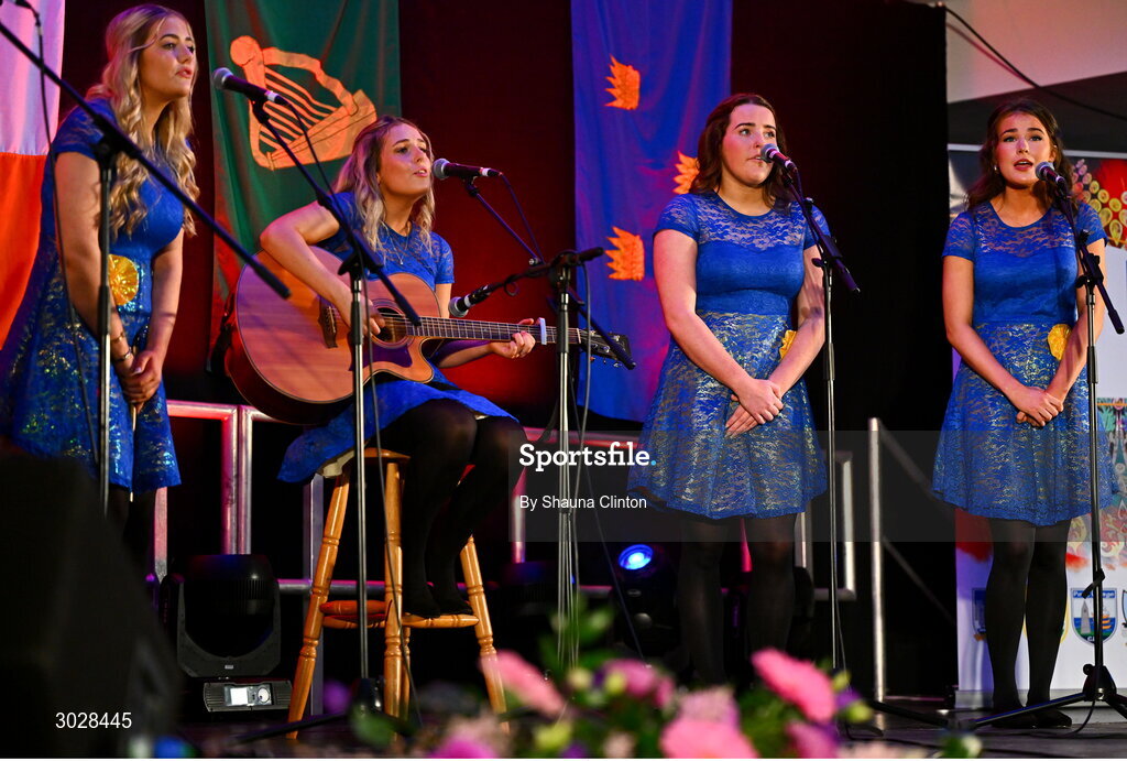 25 January 2025; The Gleann Fleisce team, including Aoise O Donoghue, Muireann Healy, Abbey Cronin, Cliona Moynihan and Patrick Mullane, representing Kerry and Munster, in the Bailéad-Ghrúpa competition during the Scór na nÓg 2024-25 All-Ireland Finals at the Hillgrove Hotel, Monaghan. Photo by Shauna Clinton/Sportsfile