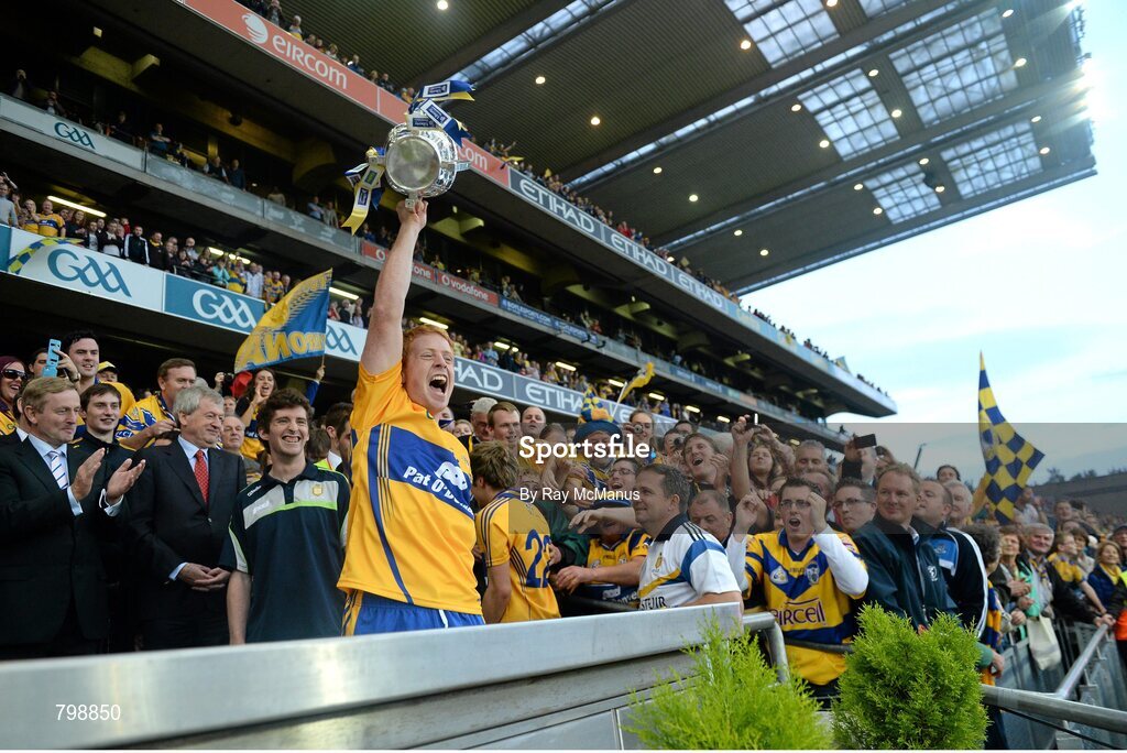 28 September 2013; Jonathan Clancy, Clare, lifts the Liam MacCarthy Cup. GAA Hurling All-Ireland Senior Championship Final Replay, Cork v Clare, Croke Park, Dublin. Picture credit: Ray McManus / SPORTSFILE