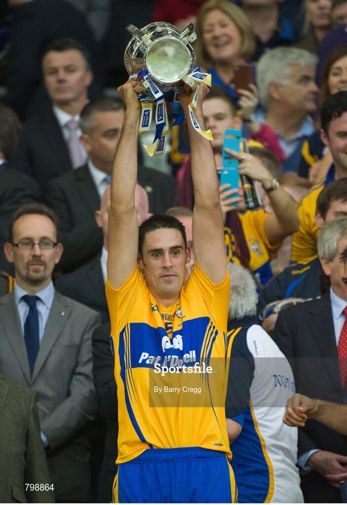 28 September 2013; Brendan Bugler, Clare, lifts the Liam MacCarthy cup after the game. GAA Hurling All-Ireland Senior Championship Final Replay, Cork v Clare, Croke Park, Dublin. Picture credit: Barry Cregg / SPORTSFILE