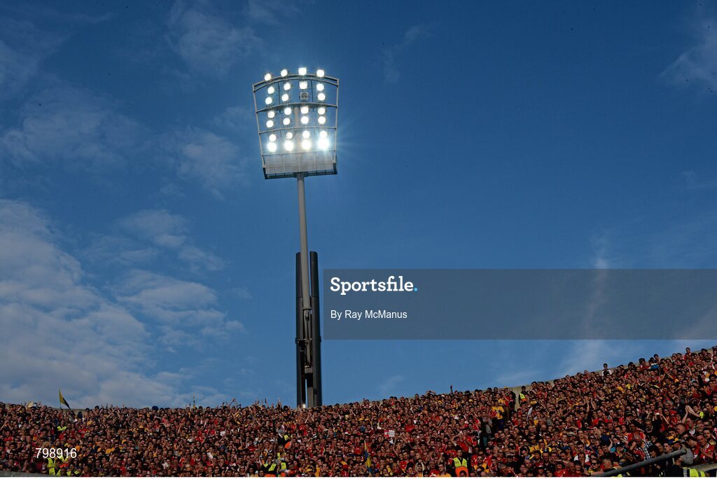 28 September 2013; The floodlights shine over the crowd on Hill 16. GAA Hurling All-Ireland Senior Championship Final Replay, Cork v Clare, Croke Park, Dublin. Picture credit: Ray McManus / SPORTSFILE