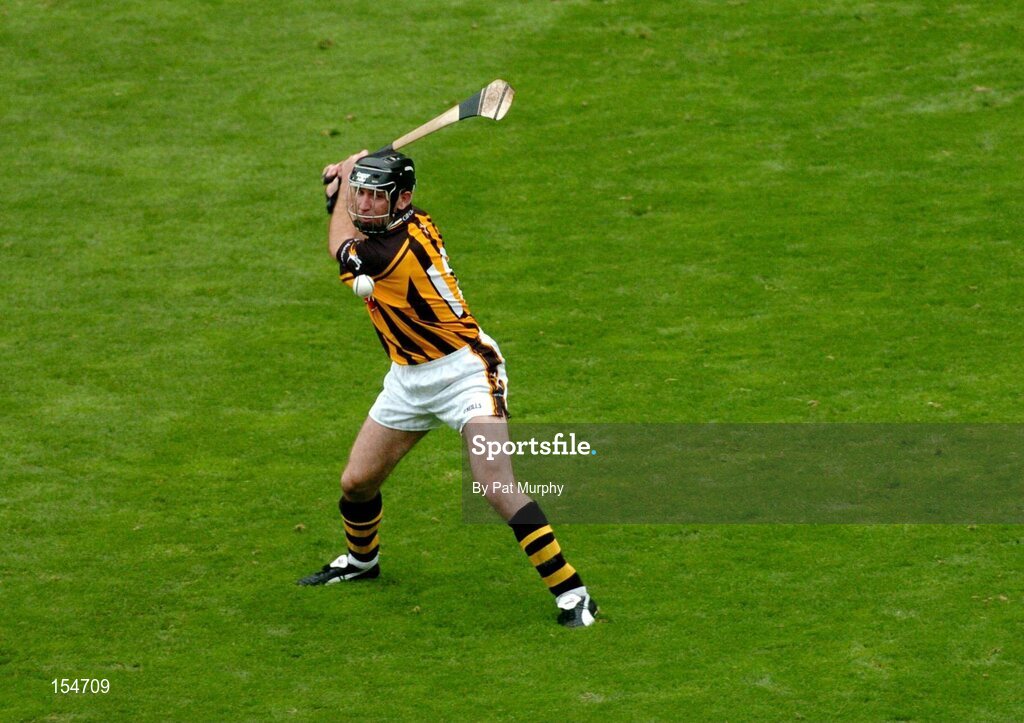 12 September 2004; DJ Carey, Kilkenny. Guinness All-Ireland Senior Hurling Championship Final, Cork v Kilkenny, Croke Park, Dublin. Picture credit; Pat Murphy / SPORTSFILE *** Local Caption *** Any photograph taken by SPORTSFILE during, or in connection with, the 2004 Guinness All-Ireland Hurling Final which displays GAA logos or contains an image or part of an image of any GAA intellectual property, or, which contains images of a GAA player/players in their playing uniforms, may only be used for editorial and non-advertising purposes.  Use of photographs for advertising, as posters or for purchase separately is strictly prohibited unless prior written approval has been obtained from the Gaelic Athletic Association.