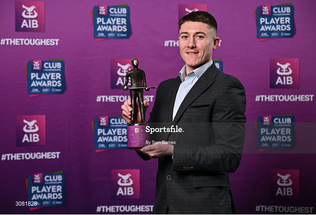 21 March 2025; Na Fianna hurler Andrew Jamieson-Murphy with his 2024/25 AIB GAA Hurling Club Championship Player of the Year award during the AIB Club Player Awards at Croke Park in Dublin. The AIB Club Player Awards celebrated the best players from club Football, Hurling, Camogie, and LGFA in a single ceremony for the first time, recognising their outstanding achievements on the field throughout the season. Photo by Sam Barnes/Sportsfile