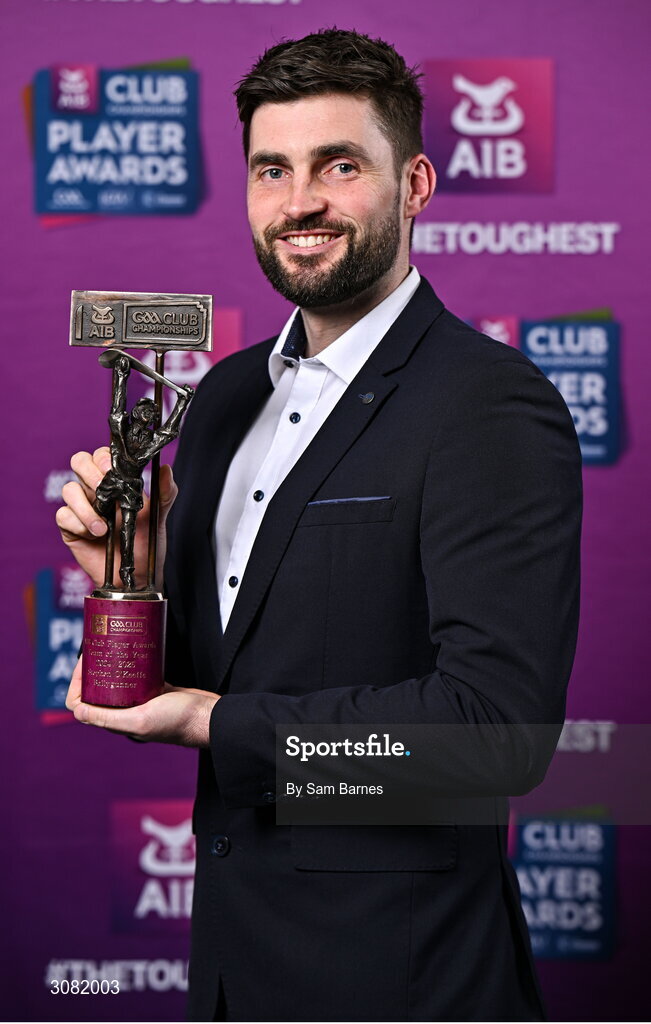 21 March 2025;Ballygunner hurler Stephen O'Keeffe with his 2024/25 Hurling Team of the Year award during the AIB Club Player Awards at Croke Park in Dublin. The AIB Club Player Awards celebrated the best players from club Football, Hurling, Camogie, and LGFA in a single ceremony for the first time, recognising their outstanding achievements on the field throughout the season. Photo by Sam Barnes/Sportsfile