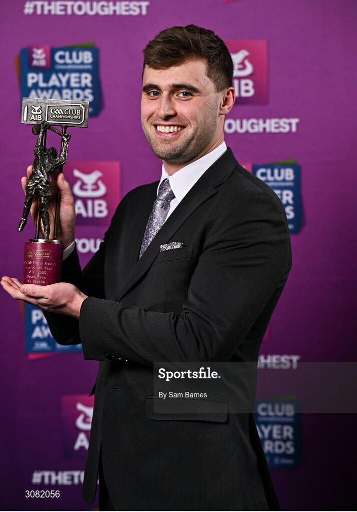 21 March 2025; Na Fianna hurler Brian Ryan with his 2024/25 Hurling Team of the Year award during the AIB Club Player Awards at Croke Park in Dublin. The AIB Club Player Awards celebrated the best players from club Football, Hurling, Camogie, and LGFA in a single ceremony for the first time, recognising their outstanding achievements on the field throughout the season. Photo by Sam Barnes/Sportsfile