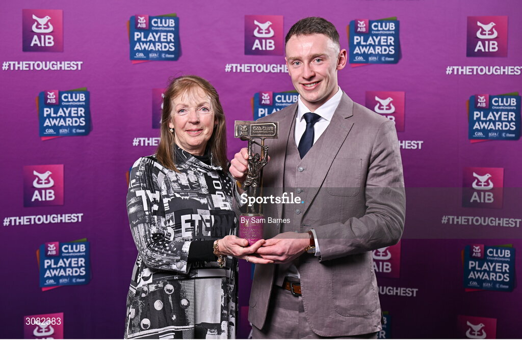 21 March 2025; Na Fianna hurler Colin Currie with his mother Mary Currie and his 2024/25 Hurling Team of the Year award during the AIB Club Player Awards at Croke Park in Dublin. The AIB Club Player Awards celebrated the best players from club Football, Hurling, Camogie, and LGFA in a single ceremony for the first time, recognising their outstanding achievements on the field throughout the season. Photo by Sam Barnes/Sportsfile