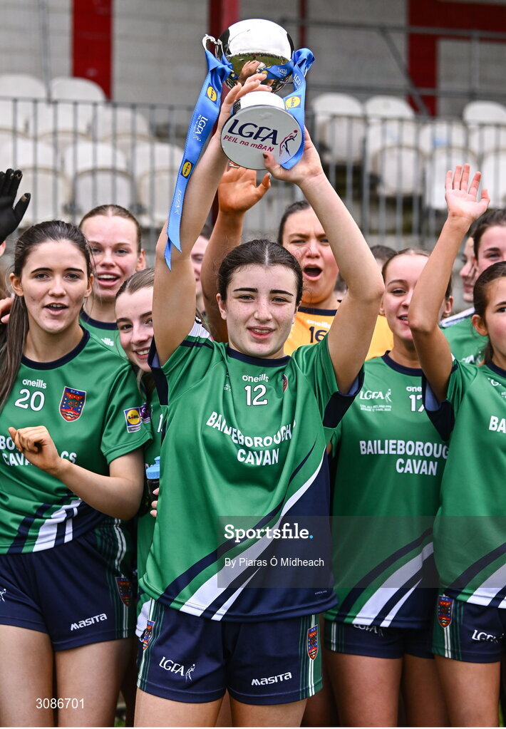 26 March 2025; Bailieborough Community School captain Ella Sheridan lifts the cup after her side's victory in the Lidl LGFA PPS All-Ireland Senior C final match between Bailieborough Community School of Cavan and Coláiste Muire of Clare at Geraldine Park in Athy, Kildare. Photo by Piaras Ó Mídheach/Sportsfile